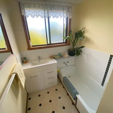 Parnella Cottage - Pet Friendly St Helens Exterior photo